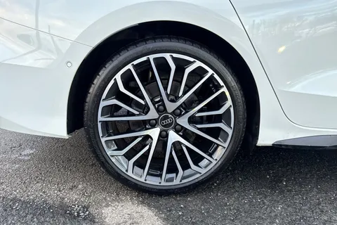 SV25VLJ Audi S3 Vorsprung TFSI 333 PS S tronic Thumbnail #14