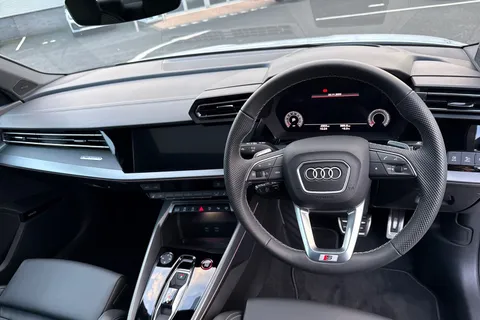 SV25VLJ Audi S3 Vorsprung TFSI 333 PS S tronic Thumbnail #19