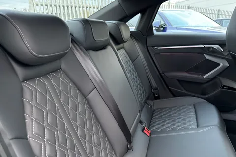 SV25VLJ Audi S3 Vorsprung TFSI 333 PS S tronic Thumbnail #20