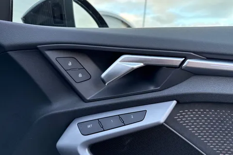 SV25VLJ Audi S3 Vorsprung TFSI 333 PS S tronic Thumbnail #22