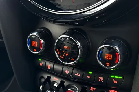 PX72XHE Mini Hatch 1.5 Cooper Exclusive Steptronic Euro 6 (s/s) 5dr Thumbnail #23