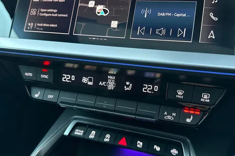 SV25VLJ Audi S3 Vorsprung TFSI 333 PS S tronic Thumbnail #23