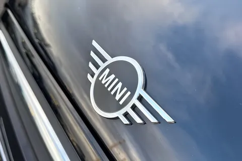 PX72XHE Mini Hatch 1.5 Cooper Exclusive Steptronic Euro 6 (s/s) 5dr Thumbnail #26