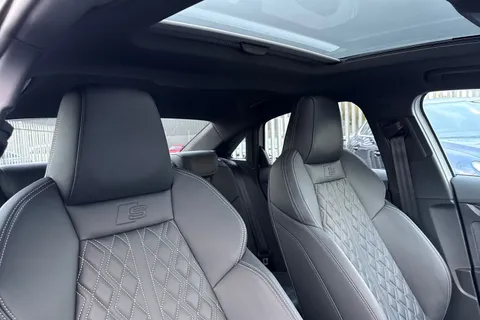 SV25VLJ Audi S3 Vorsprung TFSI 333 PS S tronic Thumbnail #25