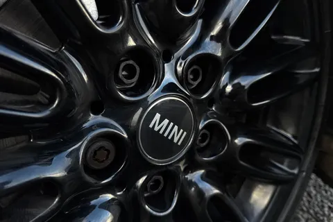 PX72XHE Mini Hatch 1.5 Cooper Exclusive Steptronic Euro 6 (s/s) 5dr Thumbnail #27