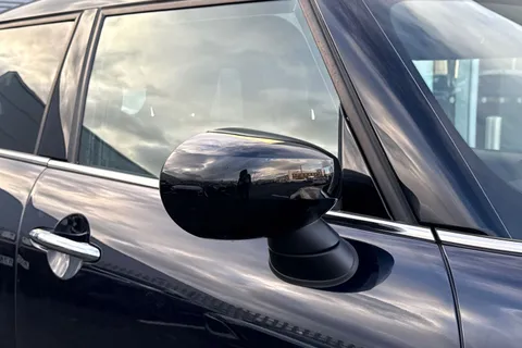 PX72XHE Mini Hatch 1.5 Cooper Exclusive Steptronic Euro 6 (s/s) 5dr Thumbnail #29