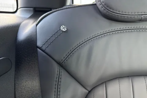 PX72XHE Mini Hatch 1.5 Cooper Exclusive Steptronic Euro 6 (s/s) 5dr Thumbnail #39