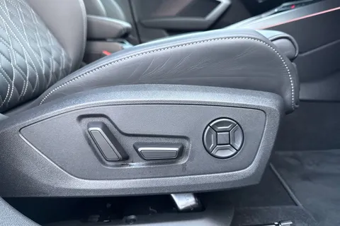 SV25VLJ Audi S3 Vorsprung TFSI 333 PS S tronic Thumbnail #45