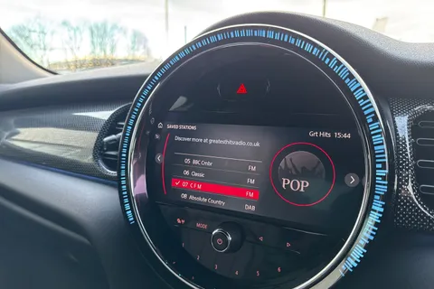 PX72XHE Mini Hatch 1.5 Cooper Exclusive Steptronic Euro 6 (s/s) 5dr Thumbnail #56