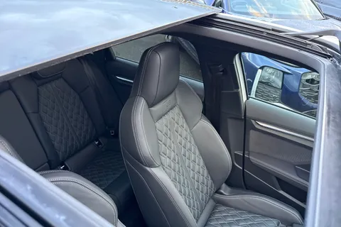 SV25VLJ Audi S3 Vorsprung TFSI 333 PS S tronic Thumbnail #57