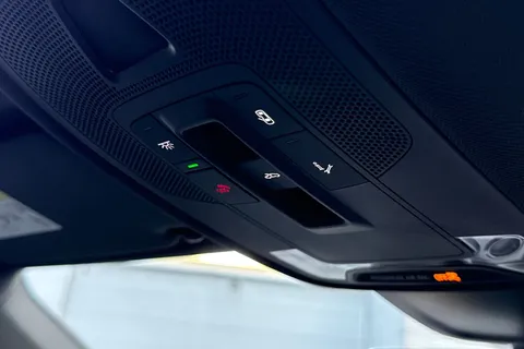 SV25VLJ Audi S3 Vorsprung TFSI 333 PS S tronic Thumbnail #59