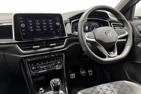 DG25YVD Volkswagen T-Roc 1.5 TSI R-Line 5dr Thumbnail #2