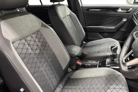 DG25YVD Volkswagen T-Roc 1.5 TSI R-Line 5dr Thumbnail #10