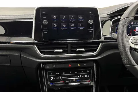 DG25YVD Volkswagen T-Roc 1.5 TSI R-Line 5dr Thumbnail #12