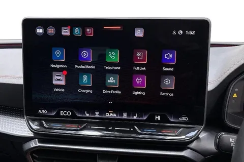 KY74LDV CUPRA Leon 1.5 eHybrid 25.8kWh V3 DSG Euro 6 (s/s) 5dr Thumbnail #13