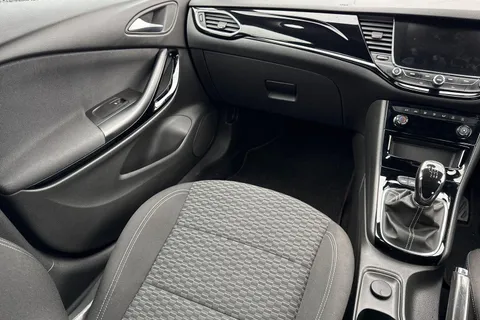 SB19YSE Vauxhall Astra 1.4i Turbo SRi VX Line Nav Euro 6 5dr Thumbnail #16