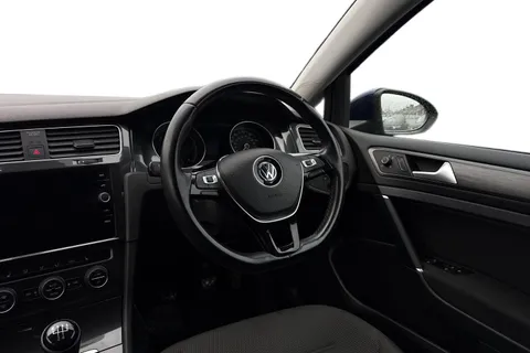 HG69BZX Volkswagen Golf 1.6 TDI Match Edition Euro 6 (s/s) 5dr Thumbnail #14