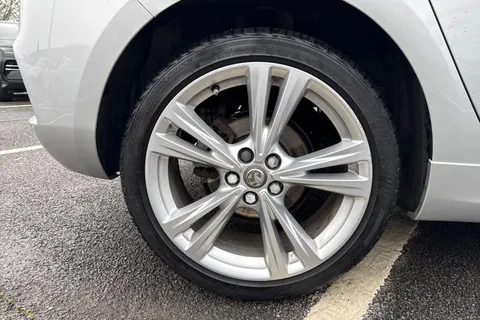 SB19YSE Vauxhall Astra 1.4i Turbo SRi VX Line Nav Euro 6 5dr Thumbnail #23