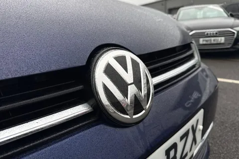 HG69BZX Volkswagen Golf 1.6 TDI Match Edition Euro 6 (s/s) 5dr Thumbnail #44