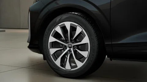  Audi Q3 1.5 TFSI S line S Tronic Euro 6 (s/s) 5dr Thumbnail #4