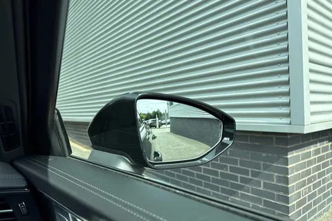 DP25BJZ Audi S6 Avant Black Edition TDI  344 PS tiptronic Thumbnail #14