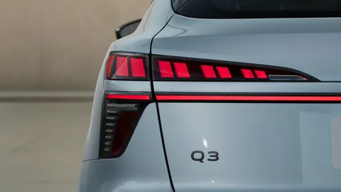  Audi Q3 2.0 TFSI Edition 1 Sportback S Tronic quattro Euro 6 (s/s) 5dr Thumbnail #7