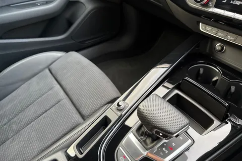 15 of 56 for AUDI A4 35 TFSI Black Edition 5dr S Tronic