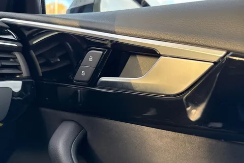 18 of 56 for AUDI A4 35 TFSI Black Edition 5dr S Tronic