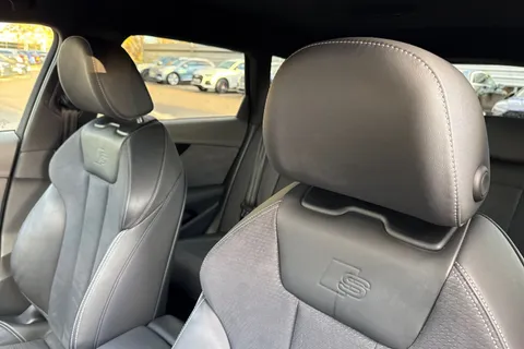 21 of 56 for AUDI A4 35 TFSI Black Edition 5dr S Tronic