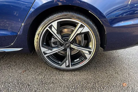 23 of 56 for AUDI A4 35 TFSI Black Edition 5dr S Tronic