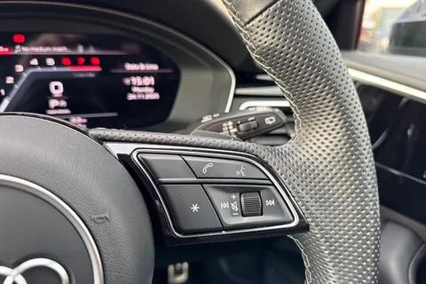 25 of 56 for AUDI A4 35 TFSI Black Edition 5dr S Tronic