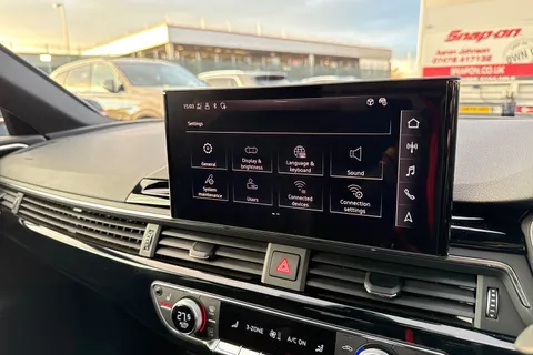 47 of 56 for AUDI A4 35 TFSI Black Edition 5dr S Tronic