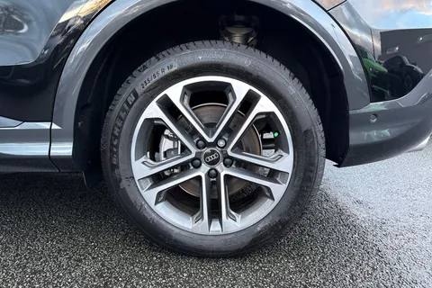  Audi Q5 2.0 TDI Sport S Tronic quattro Euro 6 (s/s) 5dr Thumbnail #12