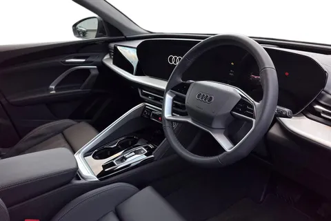  Audi Q5 2.0 TDI Sport S Tronic quattro Euro 6 (s/s) 5dr Thumbnail #14