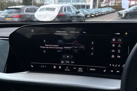  Audi Q5 2.0 TDI Sport S Tronic quattro Euro 6 (s/s) 5dr Thumbnail #22