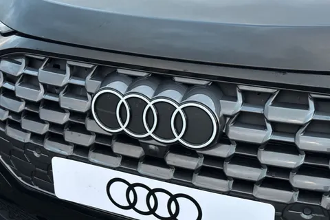  Audi Q5 2.0 TDI Sport S Tronic quattro Euro 6 (s/s) 5dr Thumbnail #25