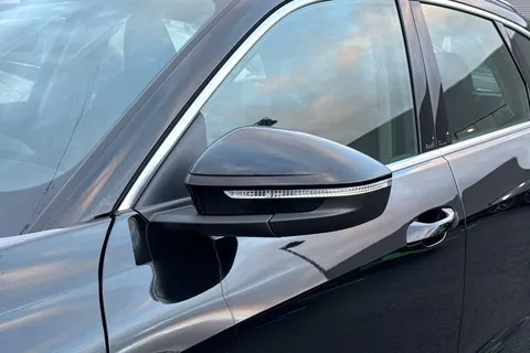  Audi Q5 2.0 TDI Sport S Tronic quattro Euro 6 (s/s) 5dr Thumbnail #26