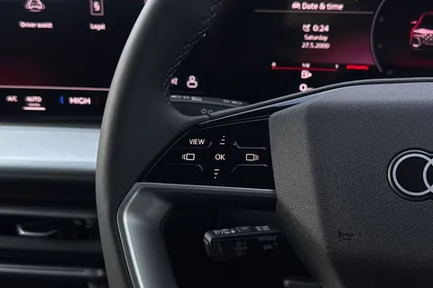  Audi Q5 2.0 TDI Sport S Tronic quattro Euro 6 (s/s) 5dr Thumbnail #34