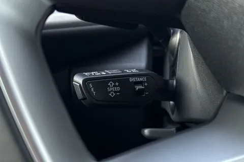  Audi Q5 2.0 TDI Sport S Tronic quattro Euro 6 (s/s) 5dr Thumbnail #35