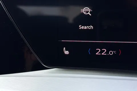  Audi Q5 2.0 TDI Sport S Tronic quattro Euro 6 (s/s) 5dr Thumbnail #41