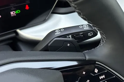  Audi Q5 2.0 TDI Sport S Tronic quattro Euro 6 (s/s) 5dr Thumbnail #42