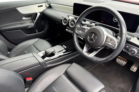 WM72AHD Mercedes-Benz Cla Class 1.3 CLA180 AMG Line (Executive) Coupe 7G-DCT Euro 6 (s/s) 4dr Thumbnail #9