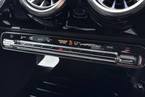 WM72AHD Mercedes-Benz Cla Class 1.3 CLA180 AMG Line (Executive) Coupe 7G-DCT Euro 6 (s/s) 4dr Thumbnail #20