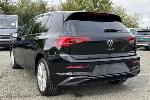 Volkswagen Golf 1.5 TSI eHybrid 19.7kWh Match DSG Euro 6 (s/s) 5dr Thumbnail #7