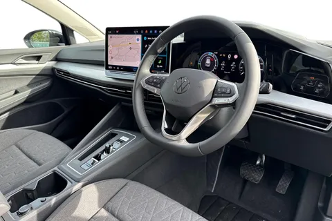 Volkswagen Golf 1.5 TSI eHybrid 19.7kWh Match DSG Euro 6 (s/s) 5dr Thumbnail #13