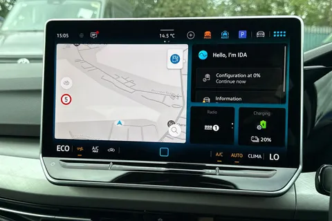 Volkswagen Golf 1.5 TSI eHybrid 19.7kWh Match DSG Euro 6 (s/s) 5dr Thumbnail #16