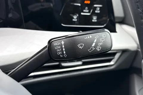 Volkswagen Golf 1.5 TSI eHybrid 19.7kWh Match DSG Euro 6 (s/s) 5dr Thumbnail #30