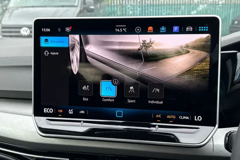 Volkswagen Golf 1.5 TSI eHybrid 19.7kWh Match DSG Euro 6 (s/s) 5dr Thumbnail #41