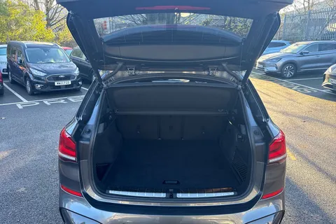 YB71LMY BMW X1 1.5 25e 10kWh M Sport Auto xDrive Euro 6 (s/s) 5dr Thumbnail #11