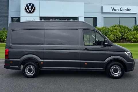 DF75TYZ Volkswagen Crafter CR35 Panel van Commerce Plus MWB 177 PS 2.0 TDI Auto 8sp 4 Motion Thumbnail #4